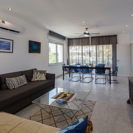 Coral Bay Sea Breeze Apartments - 3 Bedroom Apartment Peyia Exterior photo