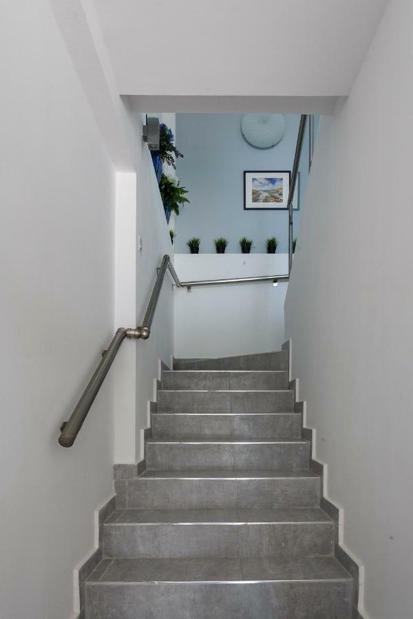 Coral Bay Sea Breeze Apartments - 3 Bedroom Apartment Peyia Exterior photo