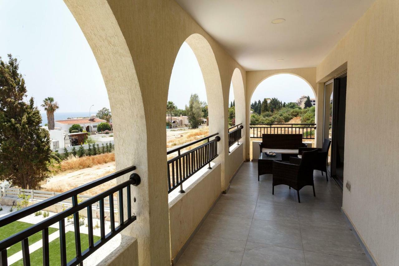 Coral Bay Sea Breeze Apartments - 3 Bedroom Apartment Peyia Exterior photo