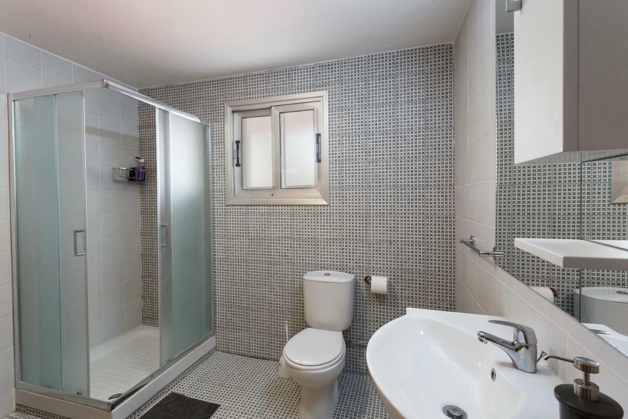 Coral Bay Sea Breeze Apartments - 3 Bedroom Apartment Peyia Exterior photo